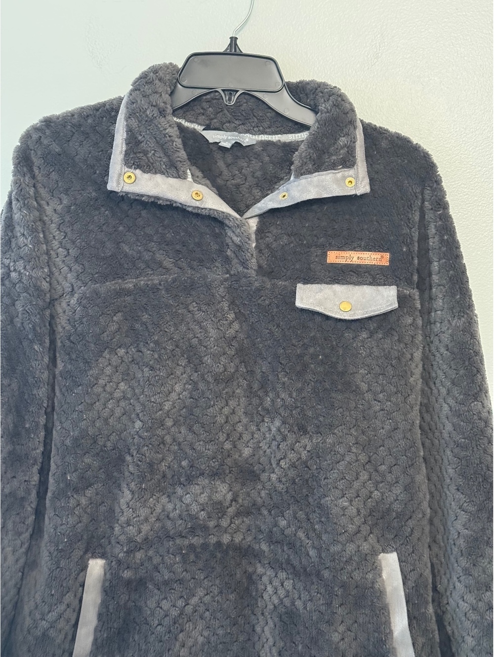 Simply Southern Women's Large Gray Fleece Pullover Sweatshirt